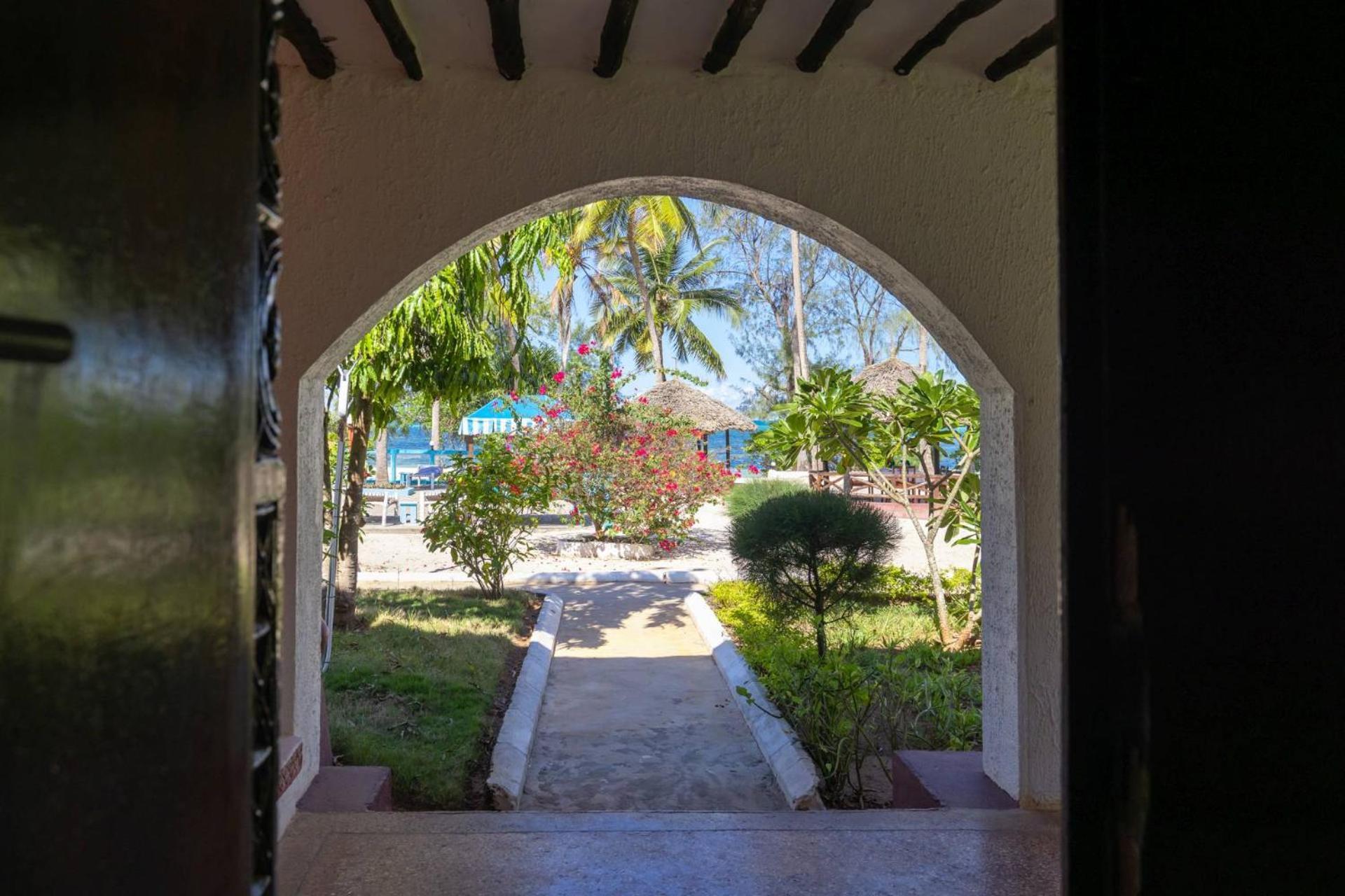 F-Zeen Boutique Hotel Zanzibar 우로아 외부 사진